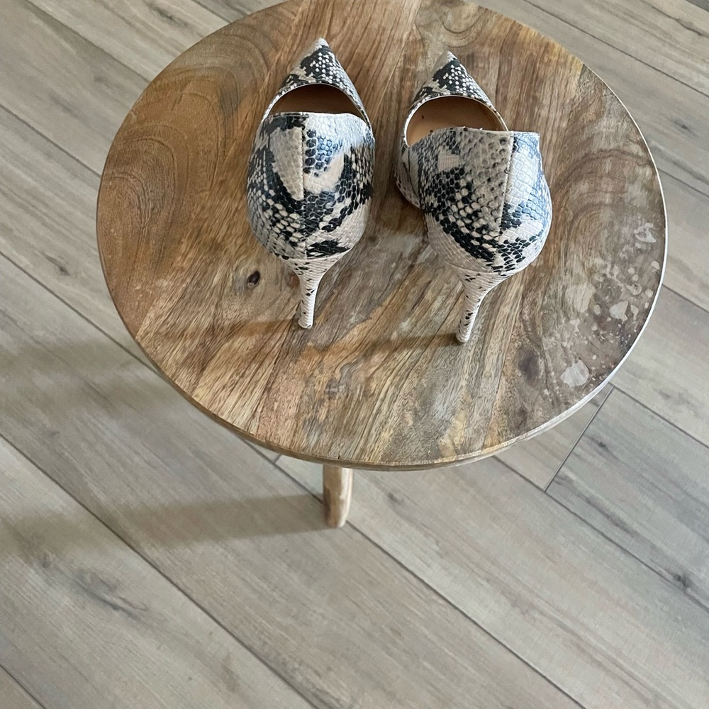 Steve Madden embossed snake print pointy toe heel… - image 6